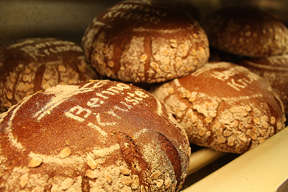 Frisches Brot aus unserer Backstube
