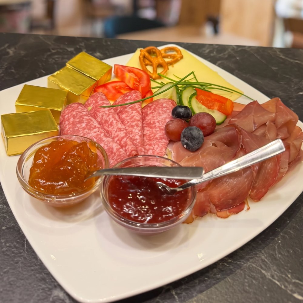Frühstücksplatte